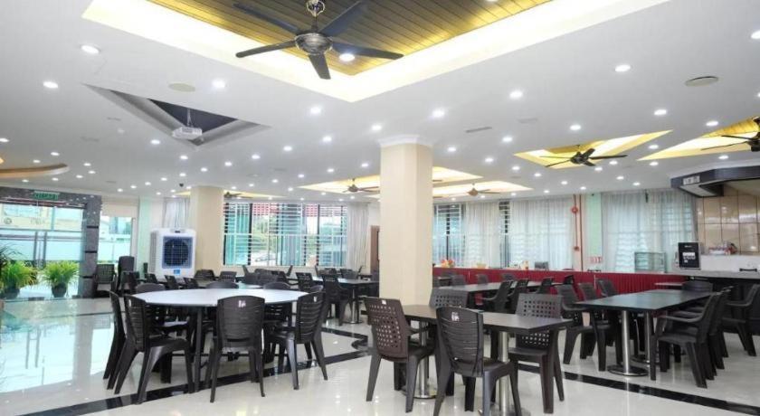 Rayyan Soffea Hotel كوتا بْهارو المظهر الخارجي الصورة