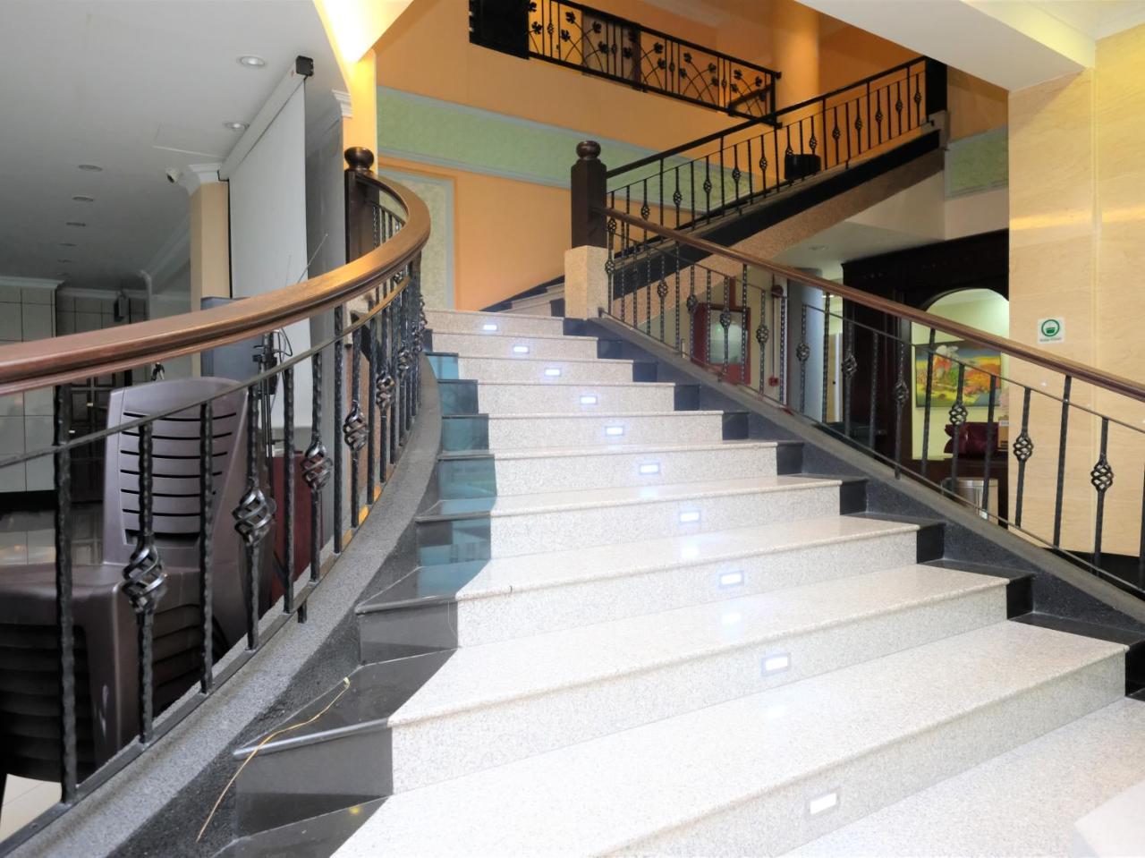 Rayyan Soffea Hotel كوتا بْهارو المظهر الخارجي الصورة